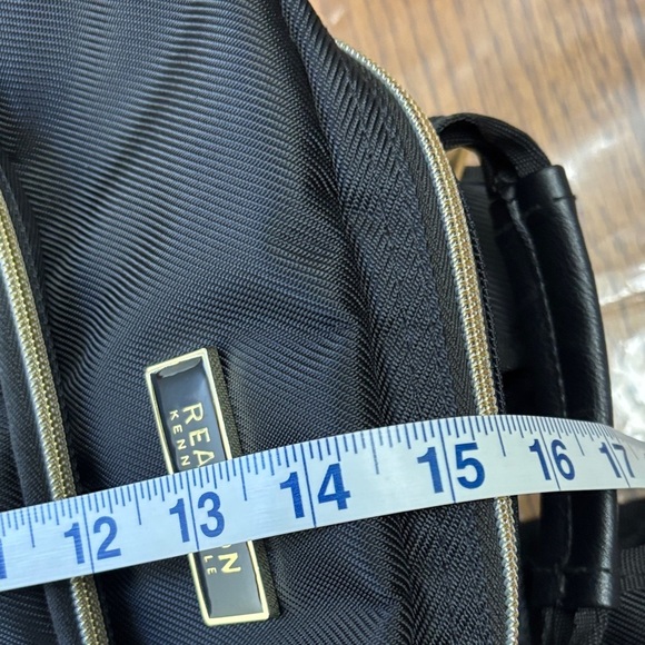 Kenneth Cole Reaction Dark Gray Backpack NWOT - Picture 7 of 11